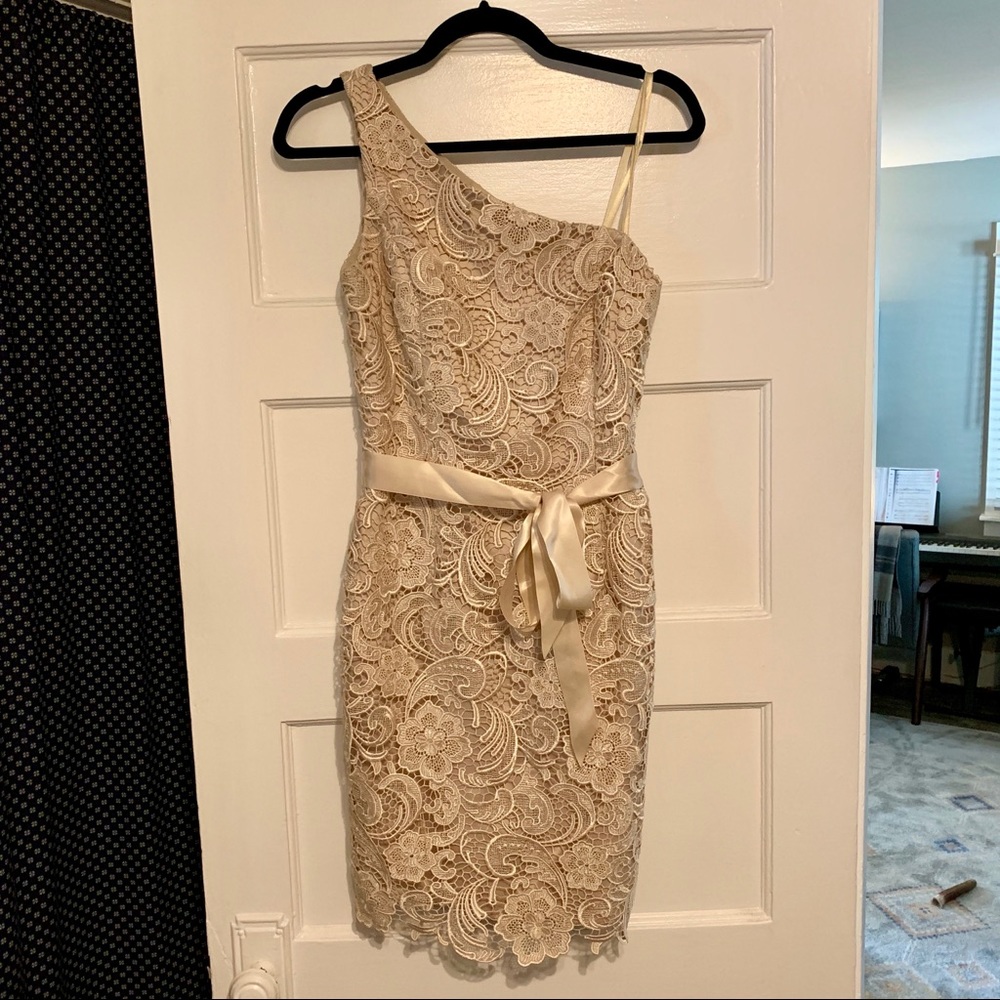 Adrianna Papell Gold Cocktail Dress Size 6
